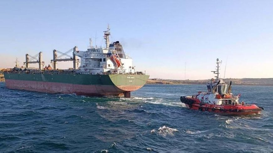 Çanakkale Boğazı'nda gemi karaya oturdu: Boğaz trafiği çift yönlü kapatıldı