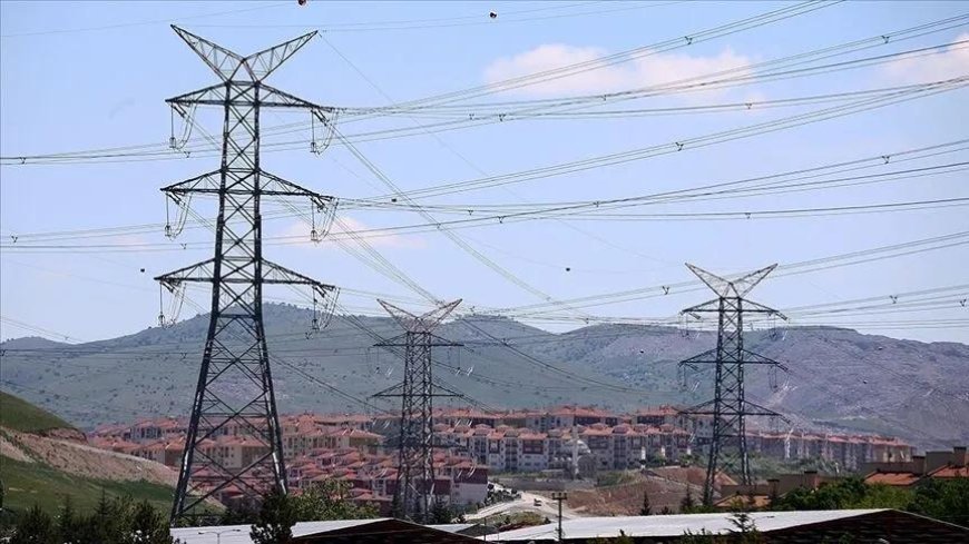 Türkiye'nin elektrik kurulu gücü 126 bin megavatı geçti