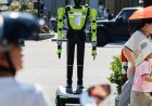 Çin sokaklarında robot polisler trafik denetimine başladı