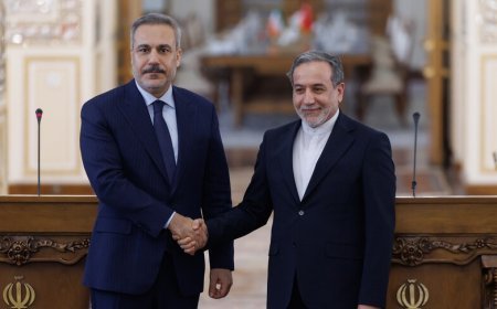 Bakan Fidan, İranlı mevkidaşıyla görüştü