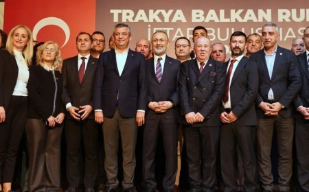 Gözler İstanbul'a çevrildi, bir belediye başkanından daha açıklama geldi. "Yeni Parti'ye geçmiyorum"