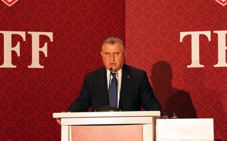 Gençlik ve Spor Bakanı Osman Aşkın Bak, hakemlere seslendi: 'Cesur, kararlı ve her şeyden önce adil olun'