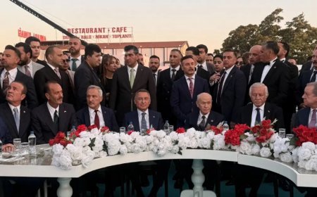 MHP Genel Başkanı Bahçeli, nikah şahidi oldu