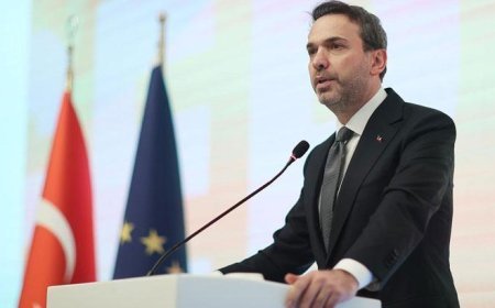 Bakan Bayraktar: Türkiye, INSO 2026'da 1 altın ve 3 bronz madalya kazanarak güçlü bir giriş yaptı