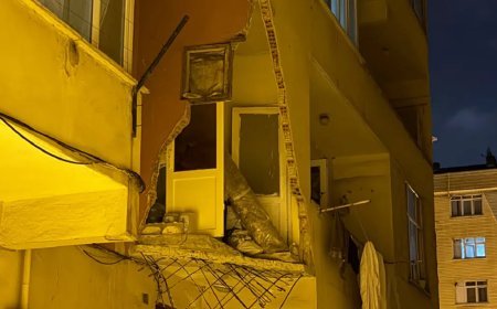 Balkon çöktü, 5 katlı bina boşaltıldı