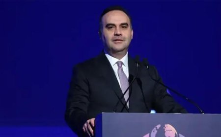 Bakan Kacır, Afyonkarahisar'da konuştu! 'Sayısız hizmeti aziz milletimizle buluşturduk'