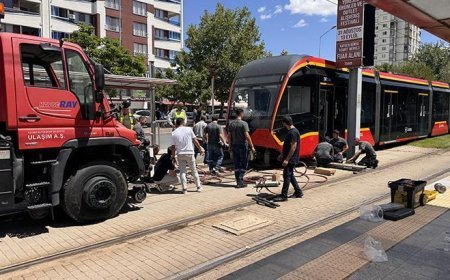 Kayseri'de feci kaza! Tramvayın çarptığı genç kurtarılamadı