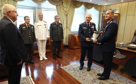Bakan Güler, Hava Kuvvetleri Komutanlığı'nda devir teslim törenine katıldı