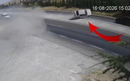 Konya'da feci kaza kamerada! Bir parçadan kaçmak isterken karşı şeride geçti: 2 kişi hayatını kaybetti