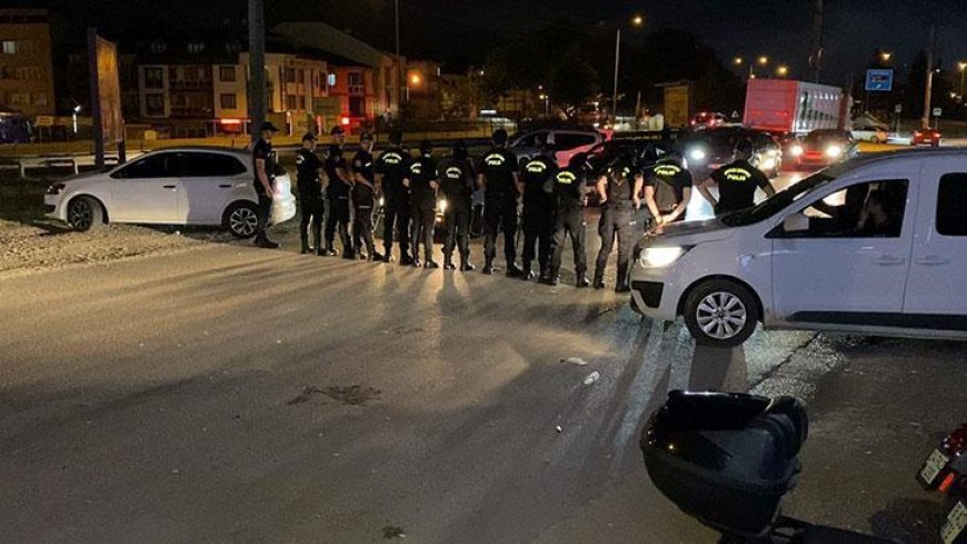 Bursa'da düğünde iki grup arasında bıçaklı müzik kavgası: 3 yaralı