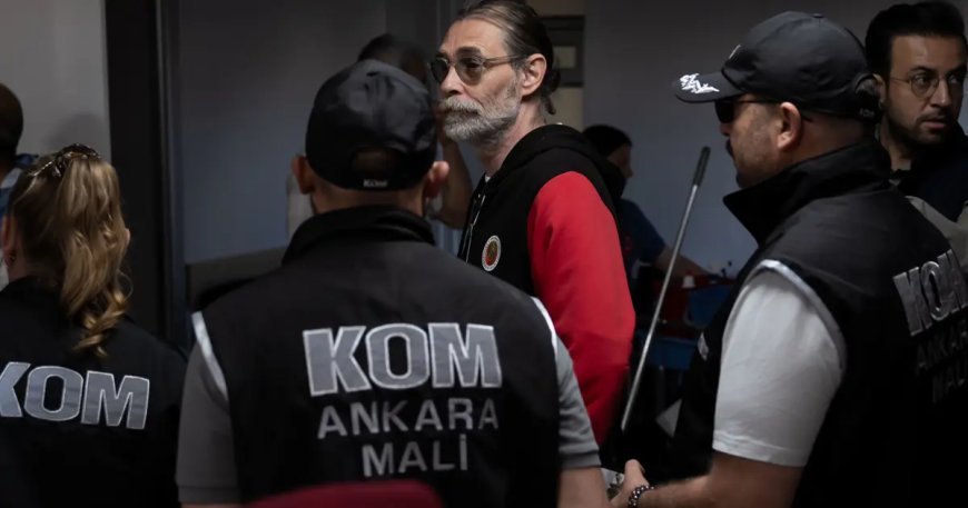 Görevden uzaklaştırılmıştı. Erdal Beşikçioğlu'nun esrar testi pozitif çıktı