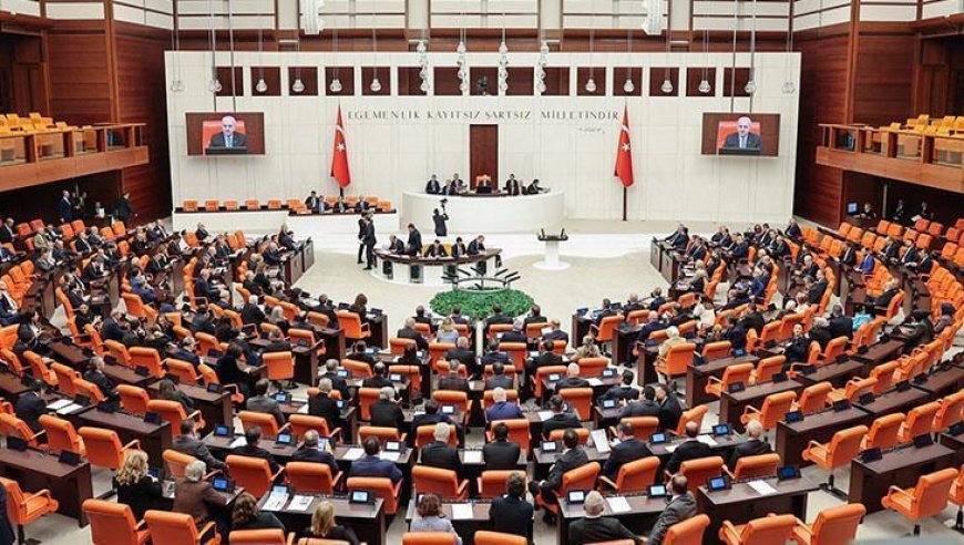 Son dakika... DEM Parti 'çerçeve yasa' teklifine imza verdi