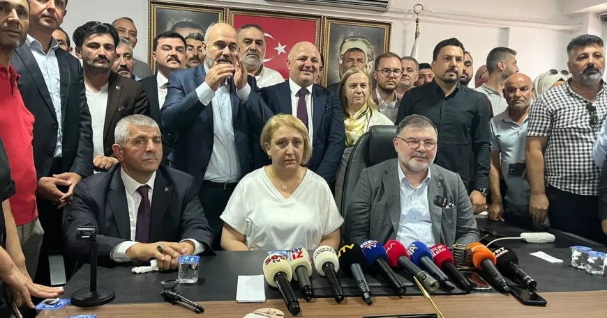 Menderes Belediyesi Başkanvekili AK Parti'nin adayı Asuman Şen oldu
