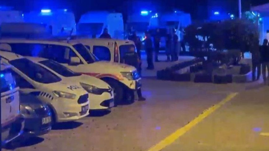 Zeytinburnu açıklarında gemide zehirlenen 4 kişi hastaneye sevk edildi