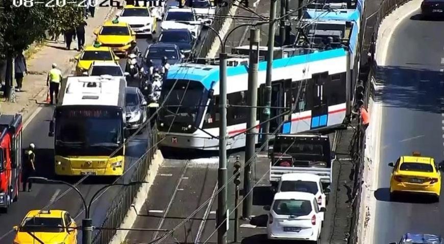 SON DAKİKA: Tramvay yoldan çıktı! Metro İstanbul'dan açıklama geldi...