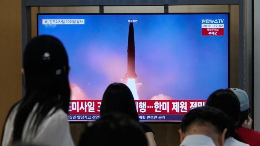 Trump ‘görüşeceğiz’ dedi, Kim Jong Un denize 10 balistik füze fırlattı!